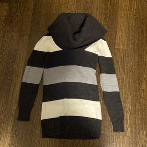 H&M warm turtleneck sweater